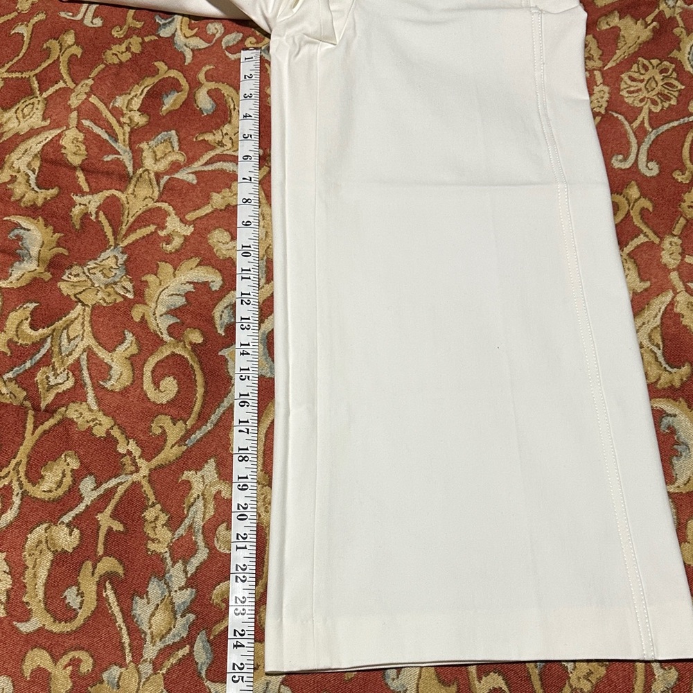 Elegant White Wide-Leg Pants - Picture 6 of 8
